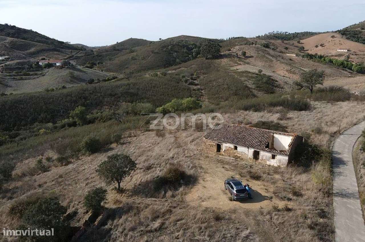 Ruína para recuperar em Corte Peral, S.M. da Serra c/ 136m2 - Grande imagem: 4/27