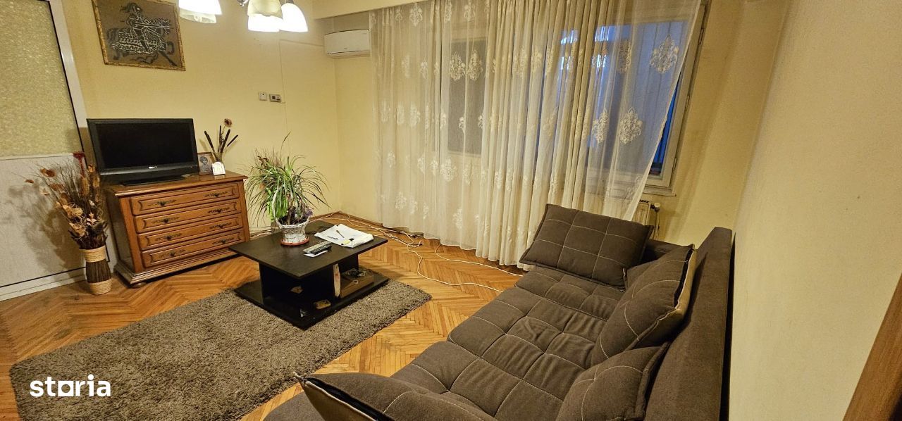 Apartament 2 camere cu balcon etaj 1 zona M.Eminescu