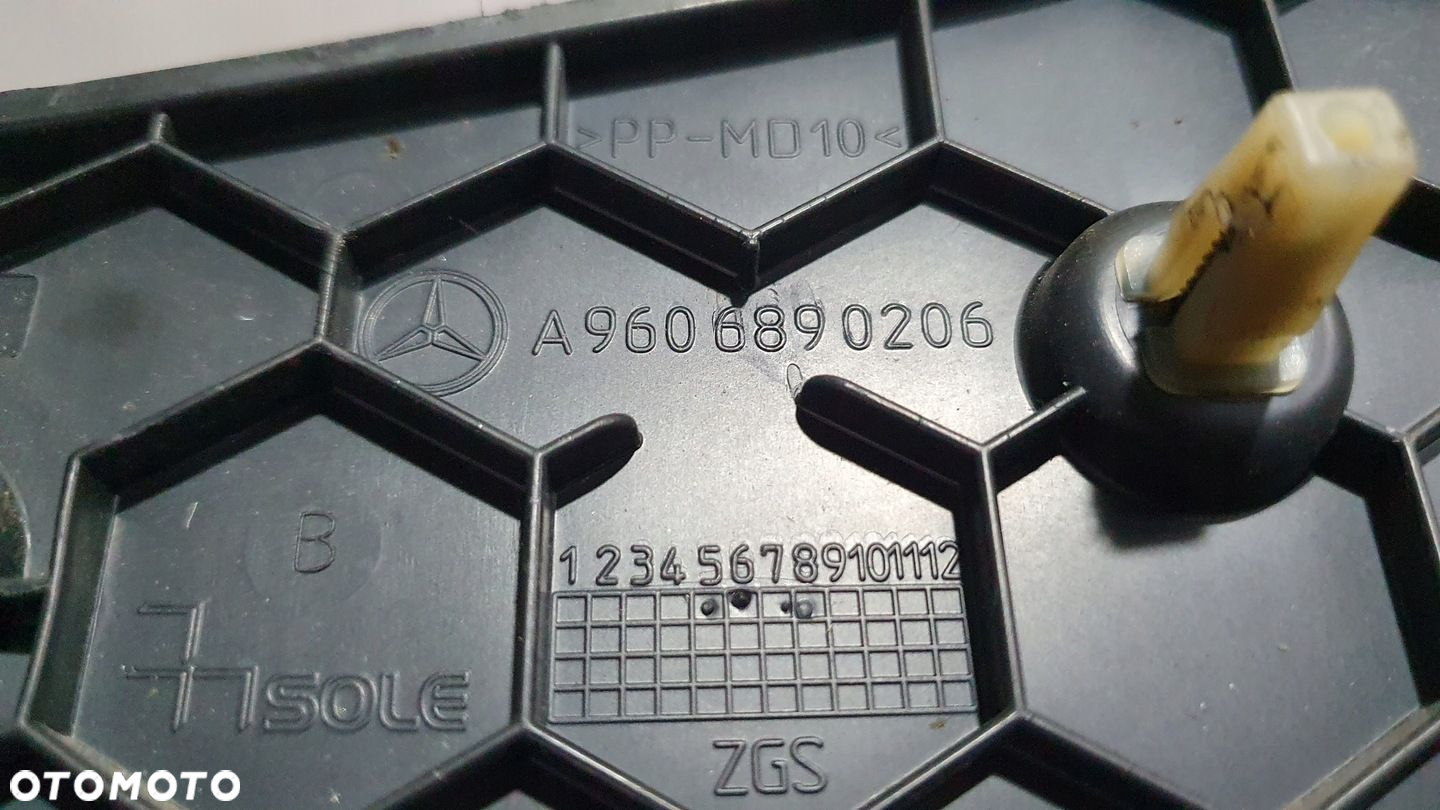Plastik Osłona Deski Konsoli Mercedes Actros MP 4 A9606890206 - 3