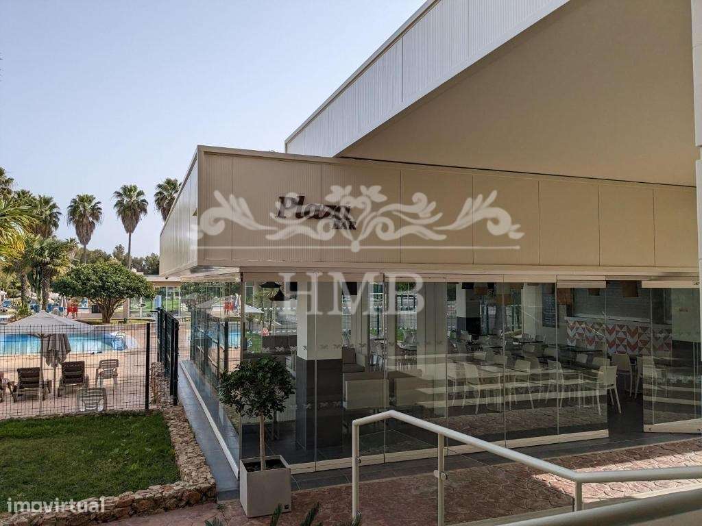Apartamento T1+1 em Alvor, piscina e garagem-30