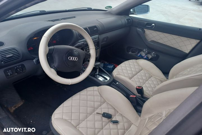 Conducta AC Audi A3 8L (facelift)  [din 2000 pana  2003] seria Hatchback 5-usi 1.8 AT (125 hp) - 7