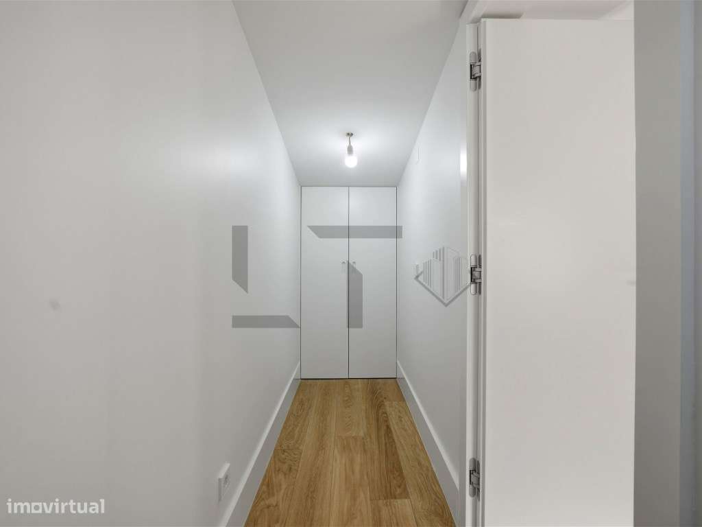Apartamento T2 com Garagem para Venda junto à Av. da Liberdade, Lisboa-18