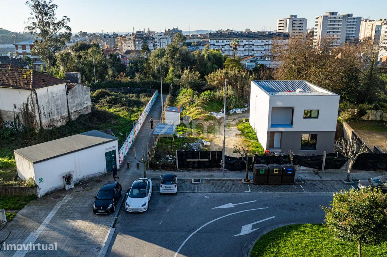 Lote de terreno c/ 512 m² - Alto da Maia - Ermesinde - Grande imagem: 2/23