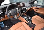 BMW Seria 5 530i xDrive mHEV - 10