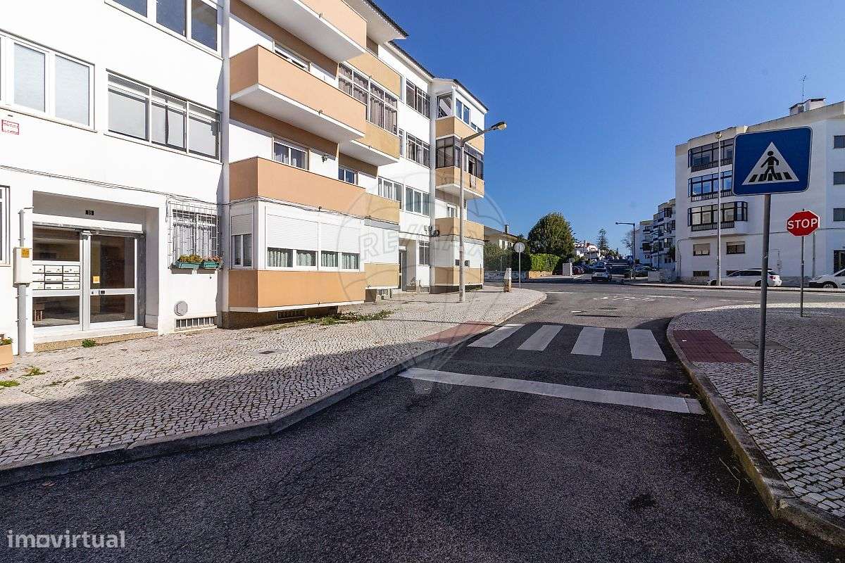 ApartamentoT2 em São João do Estoril, Alapraia-18