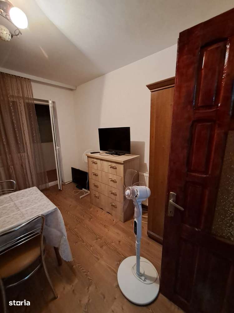 Apartament 2 camere de vanzare Adjud - Casa de Cultura-6