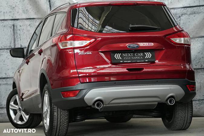 Ford Kuga 2.0 TDCi 4WD Powershift Titanium - 3