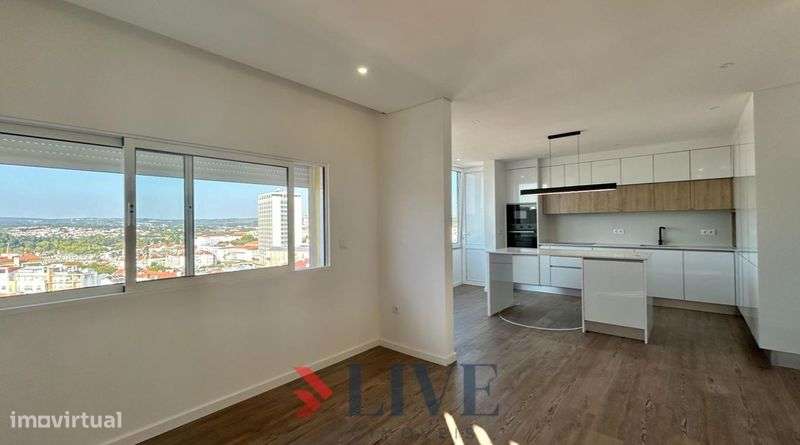 Apartamento T3 1 No Centro De Viseu