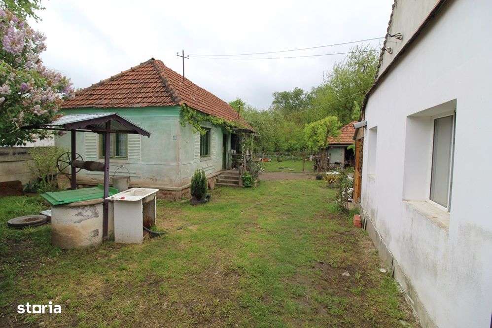 Vând gospodărie în Fărcădin la 6km de Hațeg, teren 4416mp, anexe, șură - Imagine principală: 4/20