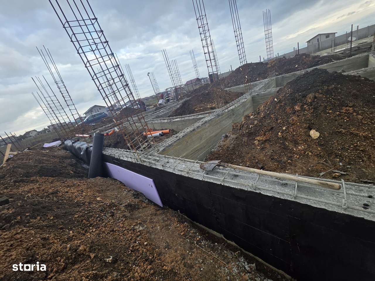 Casa la sol, 491 teren, 4 camere, eficienta energetic (pompa+panouri) - Imagine principală: 5/10