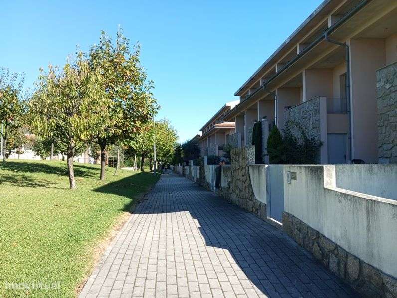 Venda moradia T3 - Grande imagem: 4/12