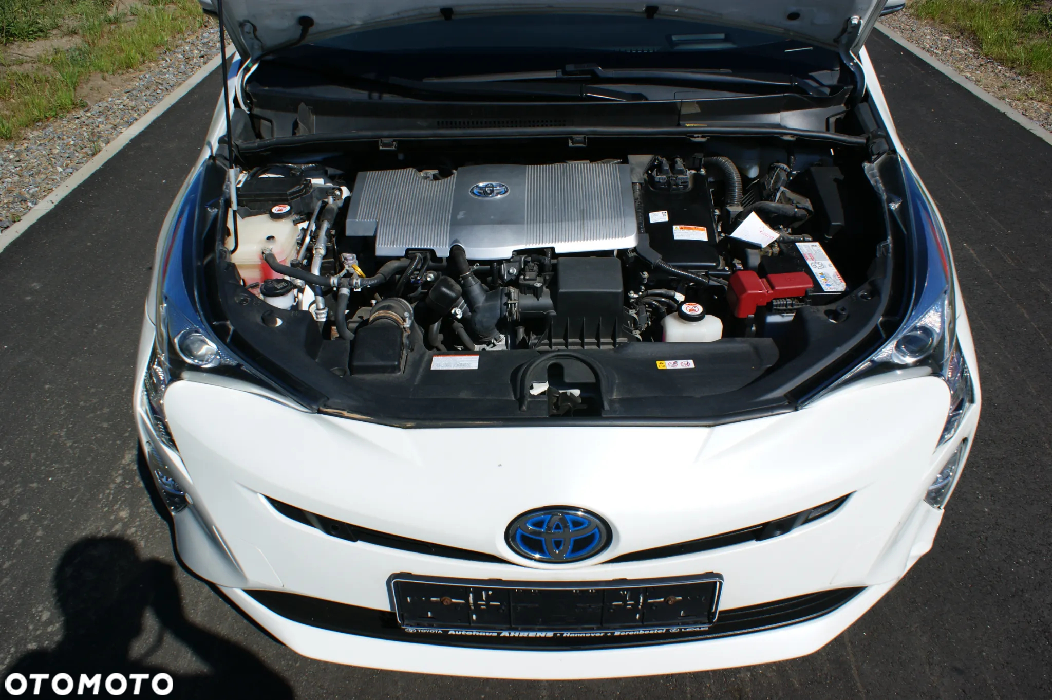 Toyota Prius Hybrid Executive - 8