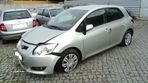 Toyota Auris 1.4 D-4D 5P 2007 - Para Peças - 3