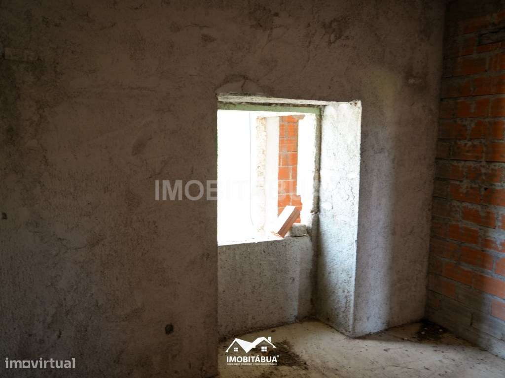 Propriedade de 4Ha com Moradia para reconstruir-7