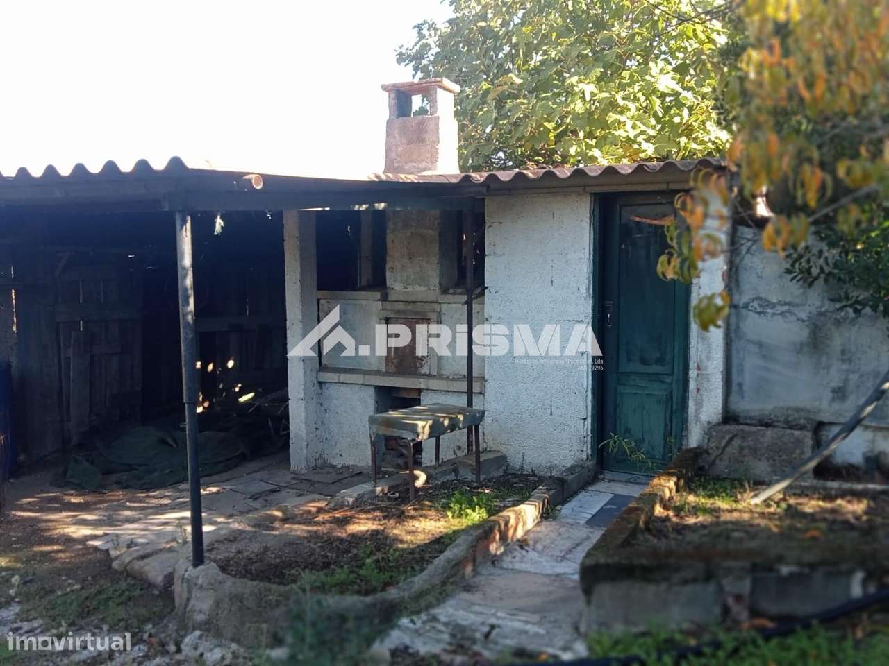 Quintinha para venda com construção rural para venda em Escalos de Bai-31