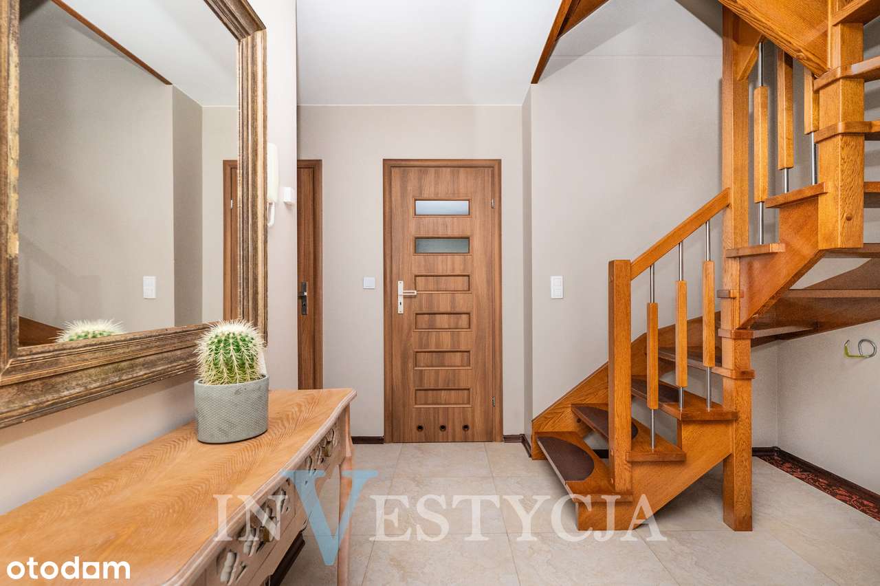 Wyjątkowy dom w spokojnej okolicy - Reda-8