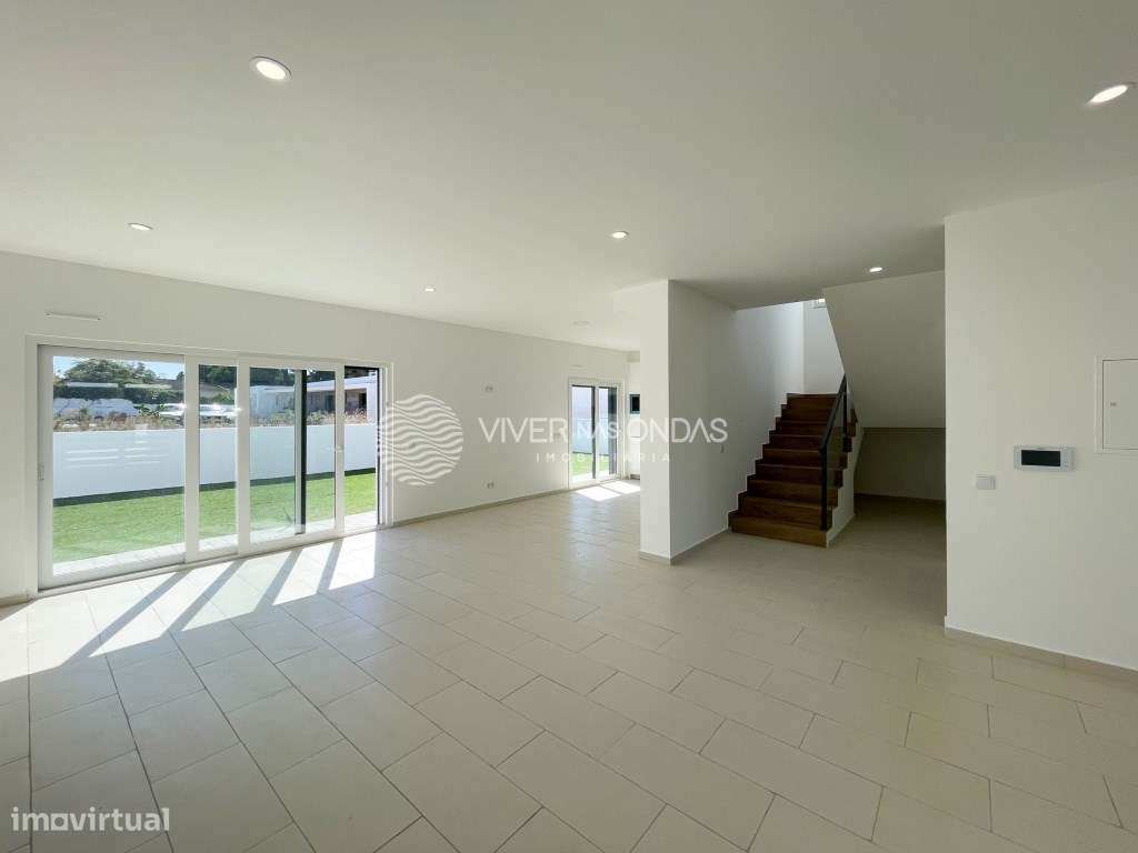 Moradia T4, Pronta a Habitar, em Lagoa de Albufeira - Grande imagem: 4/45