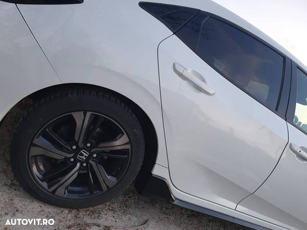 Honda Civic 1.5 VTEC Turbo Sport Plus - 12