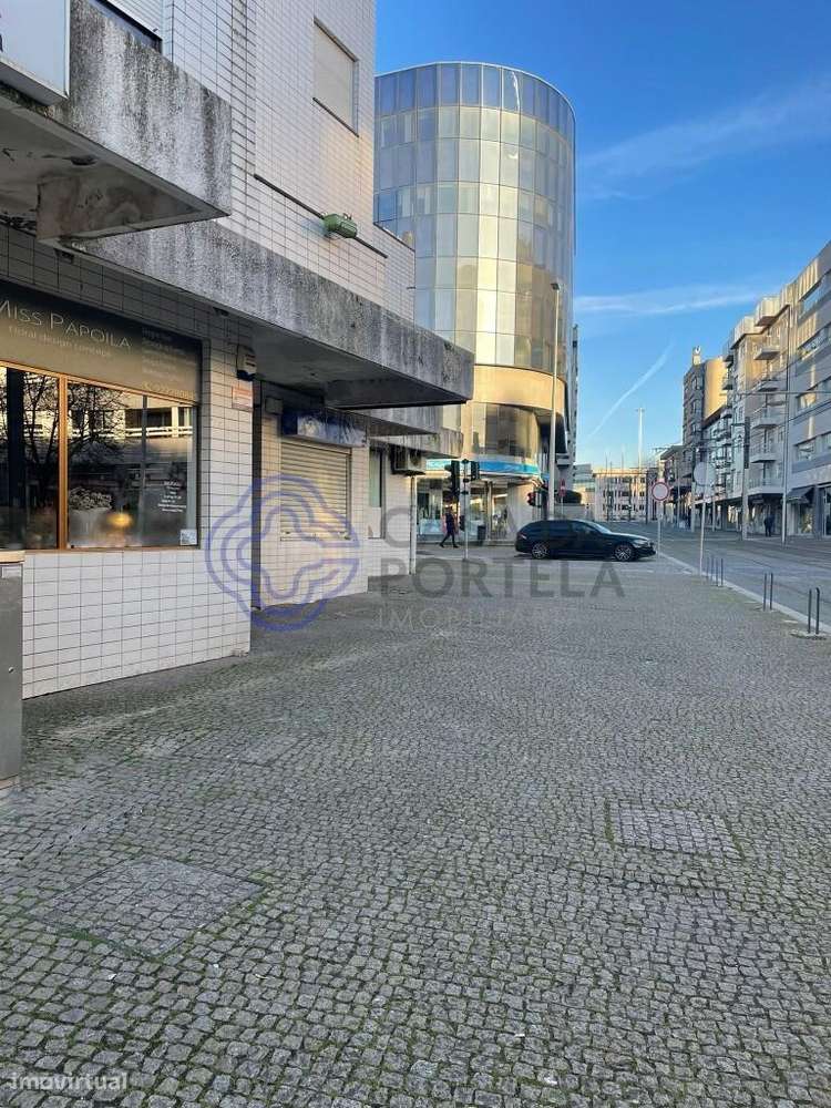 Loja Comercial para Arrendamento - Rua Dr.º Carlos Pires Felgueiras, M - Grande imagem: 5/7