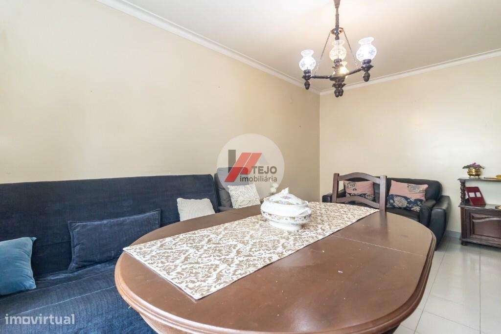 Venda I Apartamento I 70 m I Qta da Lomba-5