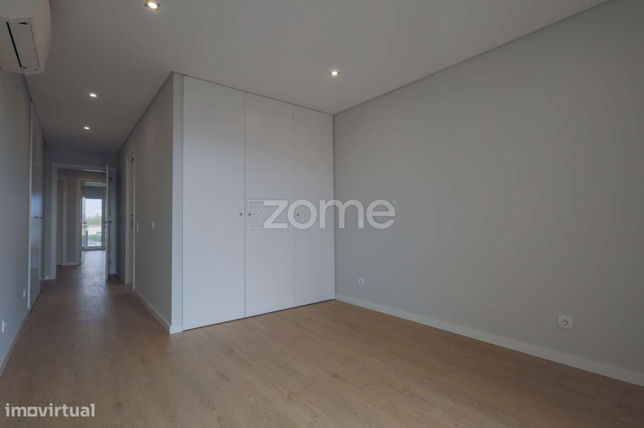 Apartamento T3 com garagem-17