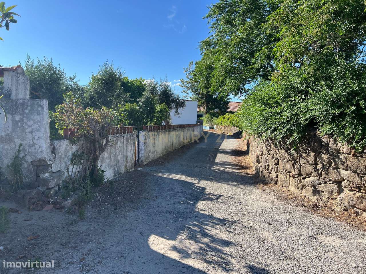 Moradia Térrea com Terreno de 950 m² a Apenas 8 km de Évora-39
