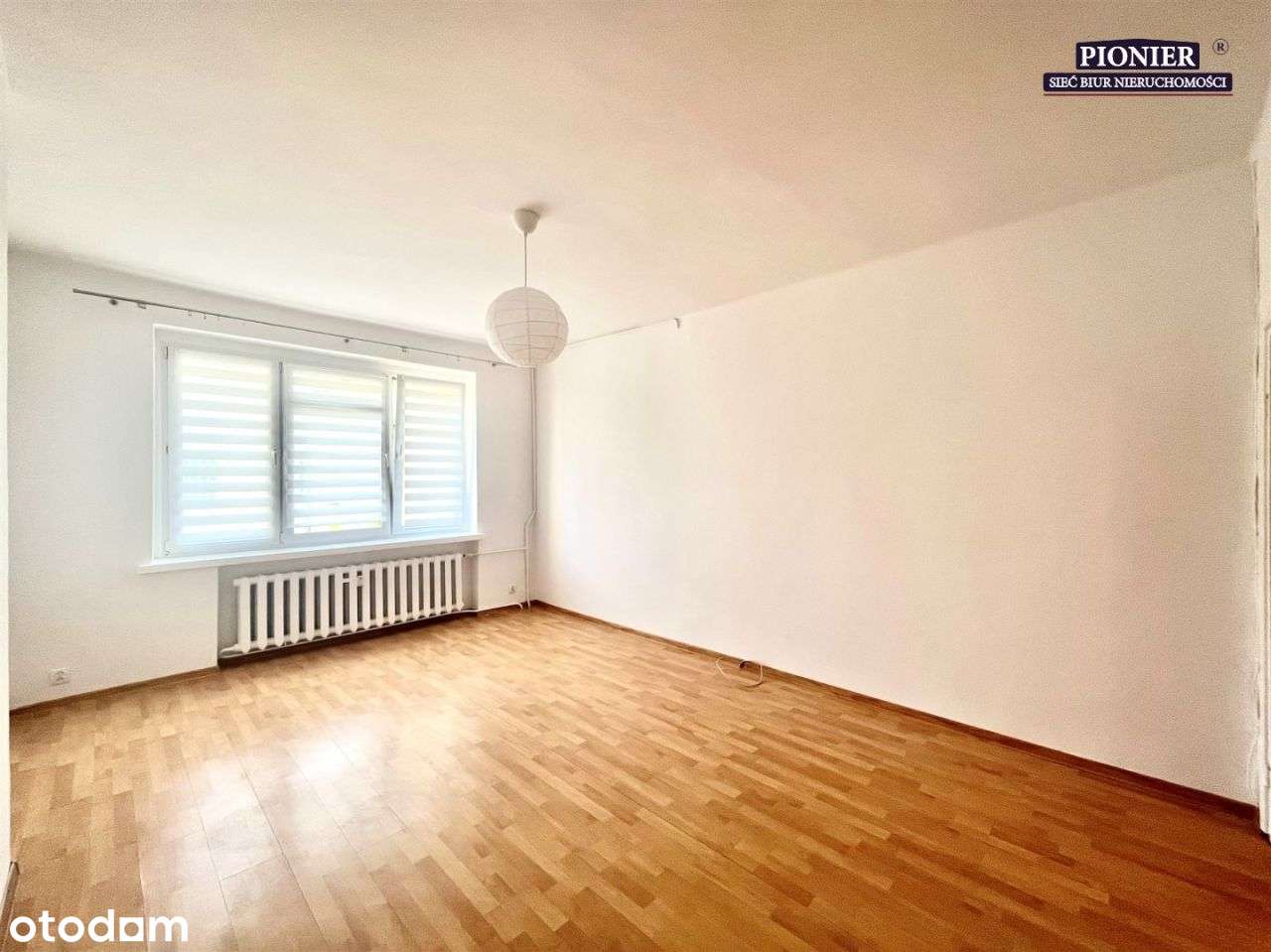 Katowice Kostuchna obszerna kawalerka-3