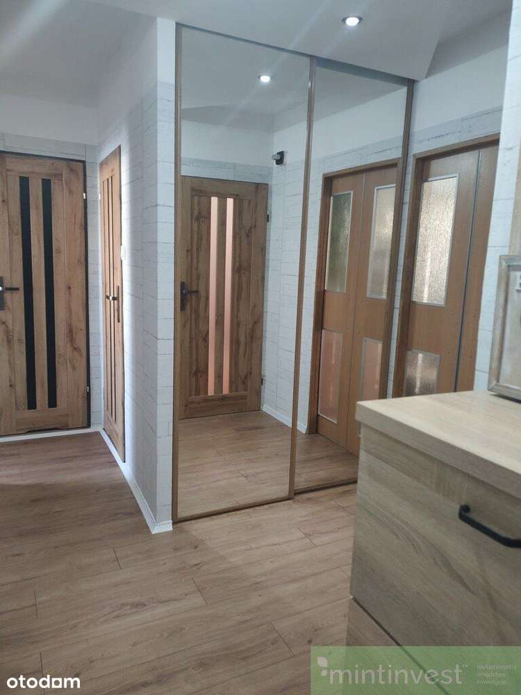 Przestronne 4 pokojowe mieszkanie-16