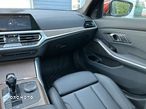 BMW Seria 3 330i xDrive Sport Line - 16