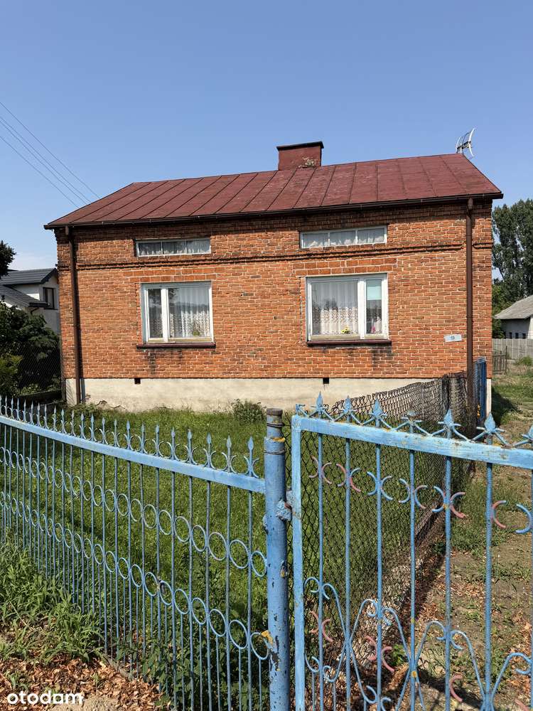 Wolnostojący dom z budynkami gospodarczymi i działką 2800m2