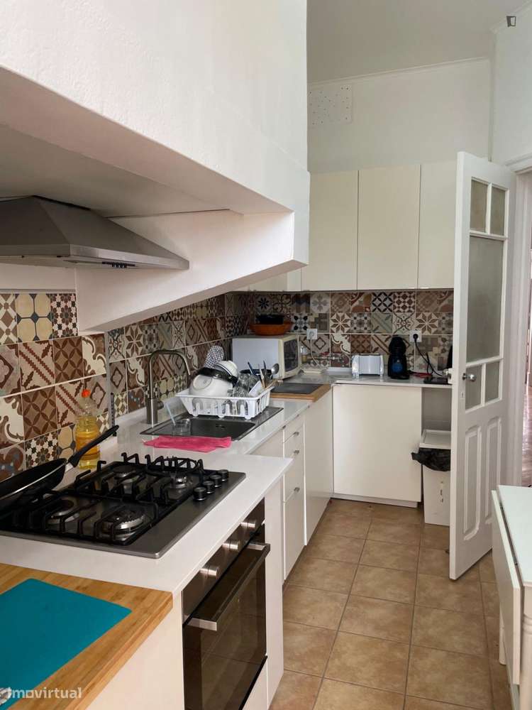 Quarto - localizado em Penha de França Lisbon - Grande imagem: 4/16