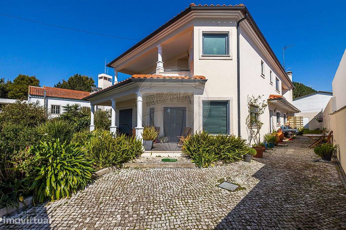 Moradia T8 para venda - Grande imagem: 2/32