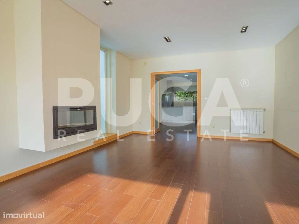 Moradia T3 Transformada em T4 com 4 Suites e Garagem para 5 Carros ...-7