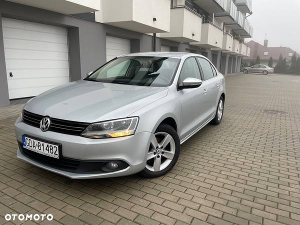 Volkswagen Jetta 1.6 TDI DPF Comfortline DSG - 3