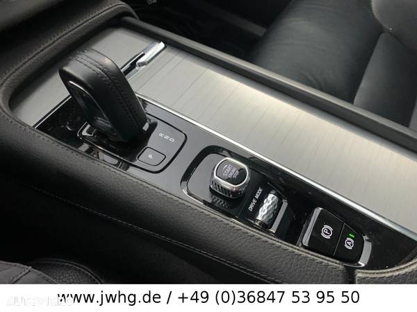 Volvo XC 90 - 12