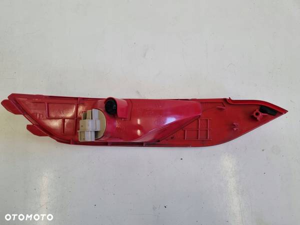 LAMPA PRZECIWMGIELNA PRAWA HYUNDAI TUCSON II 15- - 11