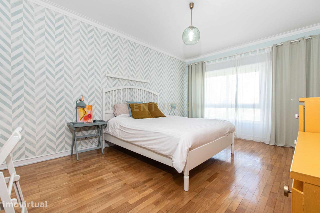 Apartamento T3 à Venda na Póvoa de Santa Iria –  (Quinta da Piedade 2ª-12