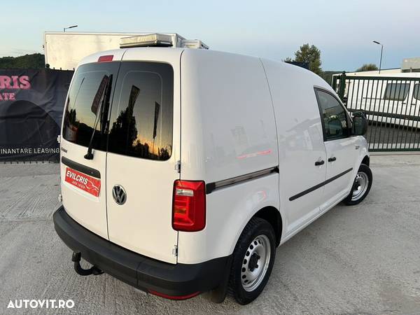 Volkswagen Caddy 2.0 TDI DSG - 28