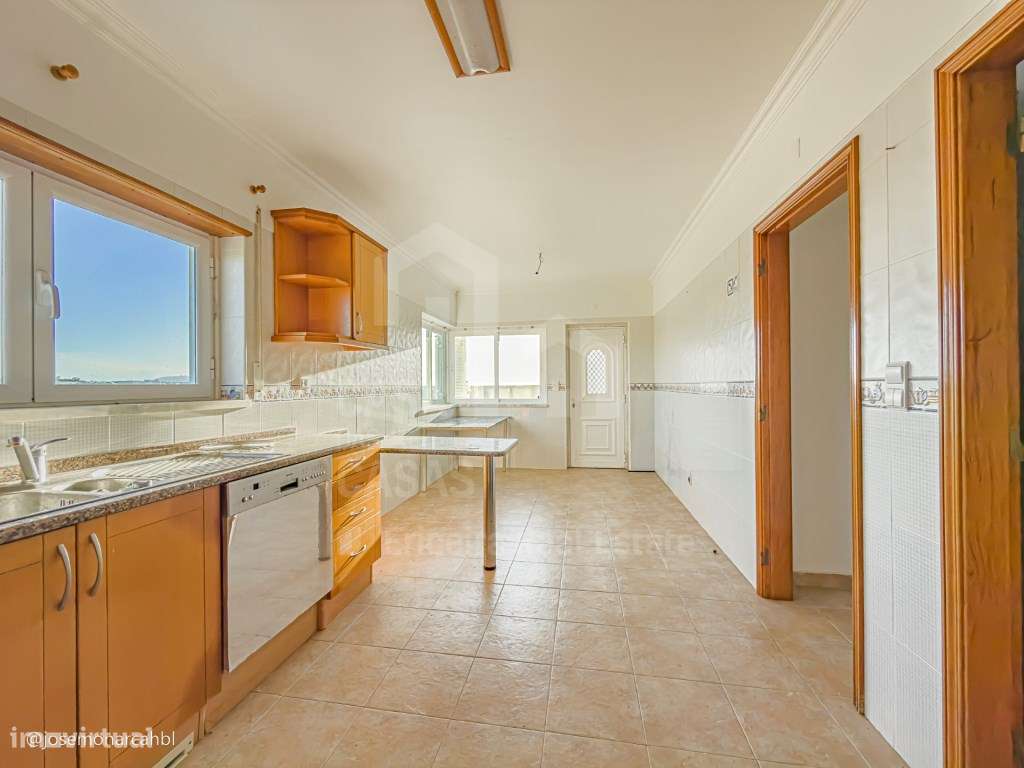 Vende Moradia T3 - Ericeira 2,5 km, A Casa das Casas-8