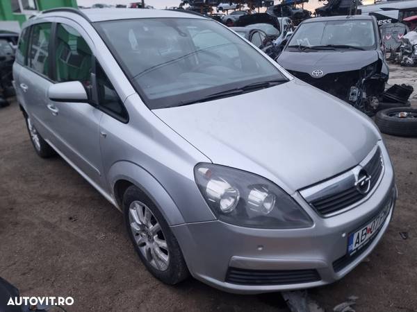 Furtun admisie 1.9 cdti z19dt 55353003 Opel Zafira B  [din 2005 pana  2010] - 4