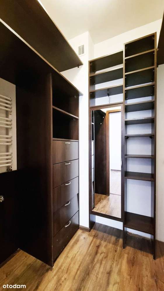 Jednopoziomowe z tarasem, komórką oraz halą-11