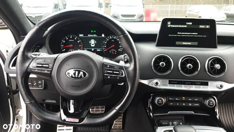 Kia Stinger 3.3 T-GDI V6 GT AWD - 13