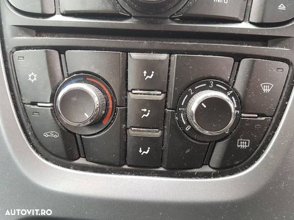 Panou / Modul / Comanda AC / Clima / Climatronic Opel Astra J 2009-2015 - 2