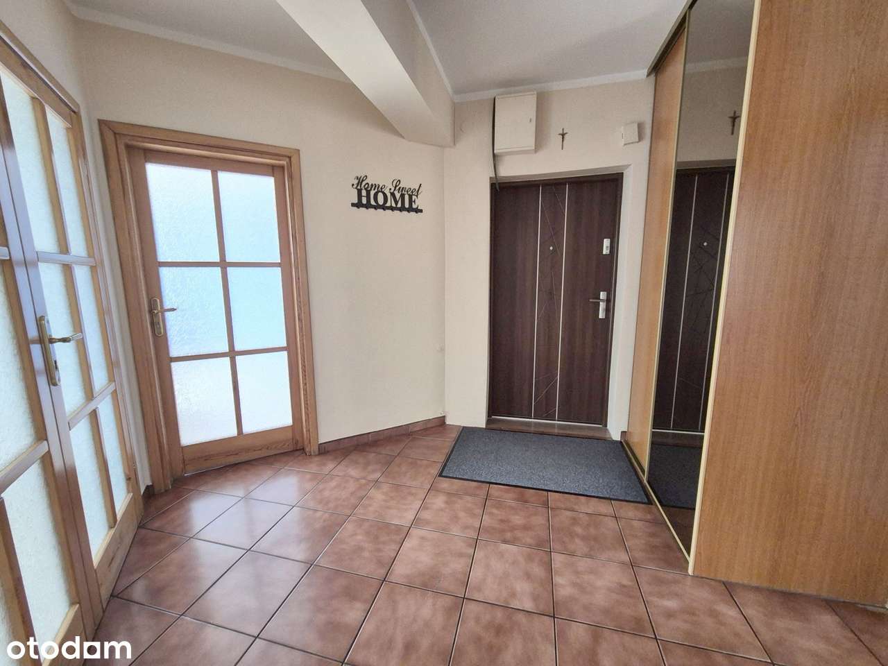 3 pokojowe mieszkanie/pow. 75 m2/ II-piętro/ klimatyzacja, oc miejskie-10