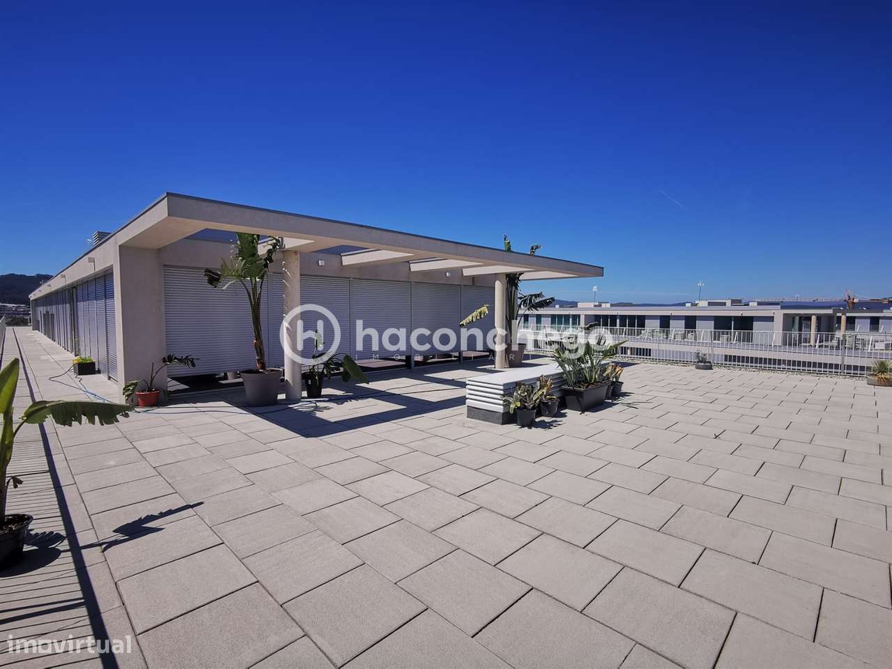 Penthouse T4 de Luxo em Barcelinhos – Totalmente Equipada com equipame-12