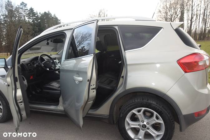 Ford Kuga 2.0 TDCi Titanium - 9