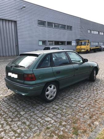 Opel Astra F 1.4 5P 1997 - Para Peças - 5