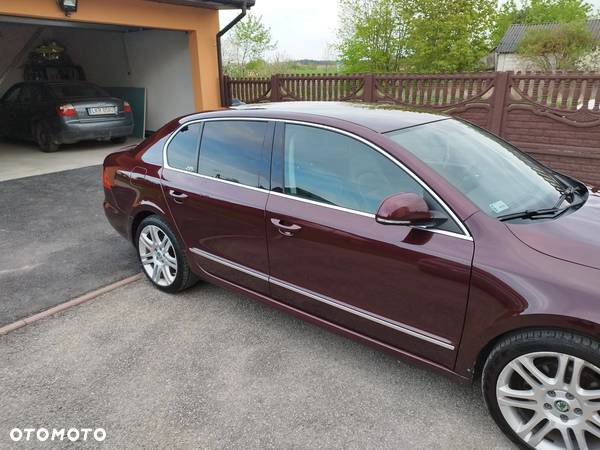 Skoda Superb 2.0 TDI Platinum - 4