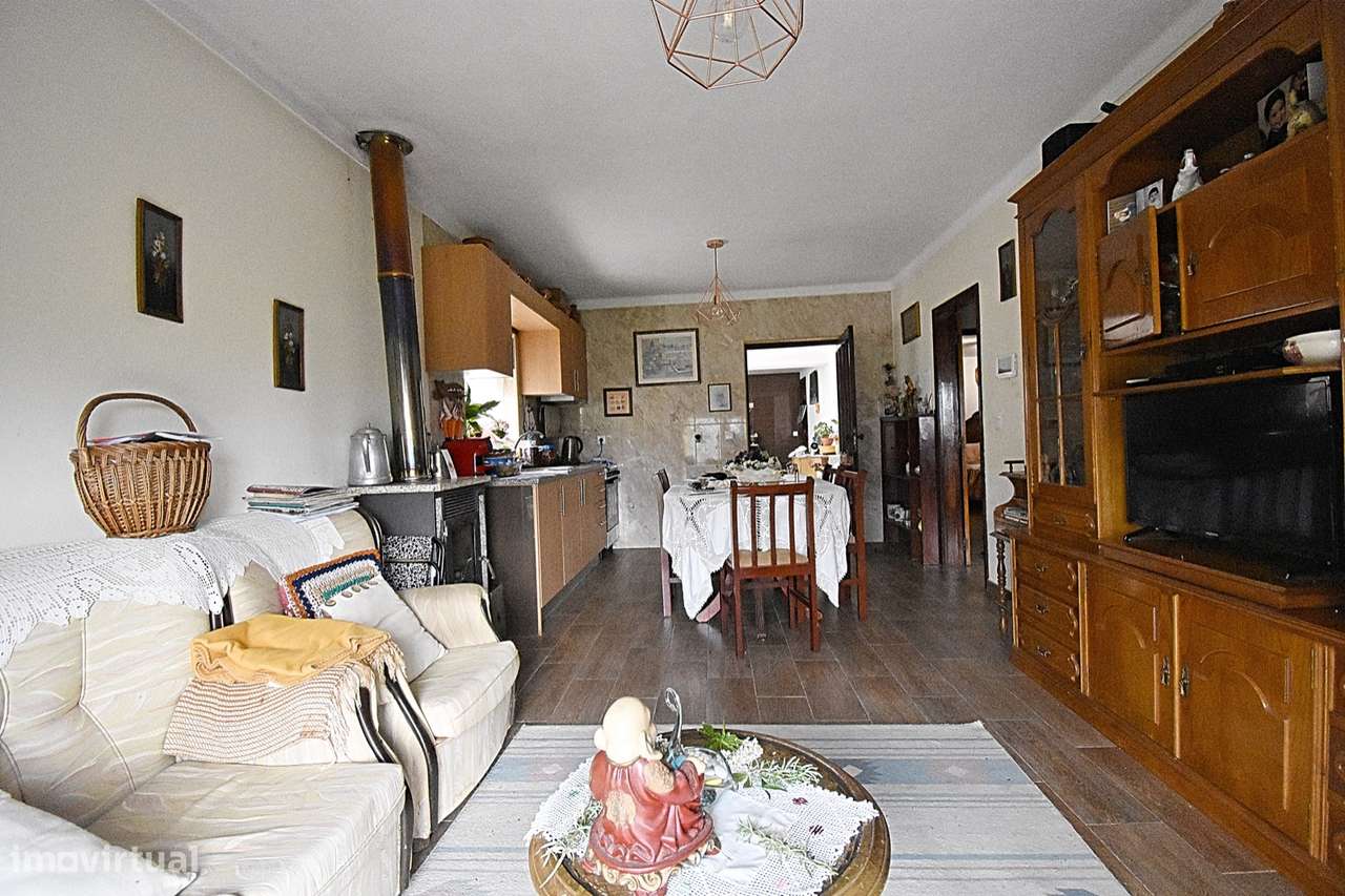 Moradia T2 - S. Cristavão de Nogueira, Viseu-17