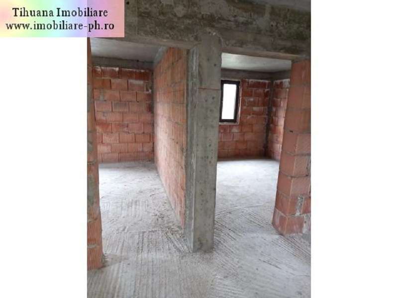 Casa la rosu de vanzare - Lipanesti-11